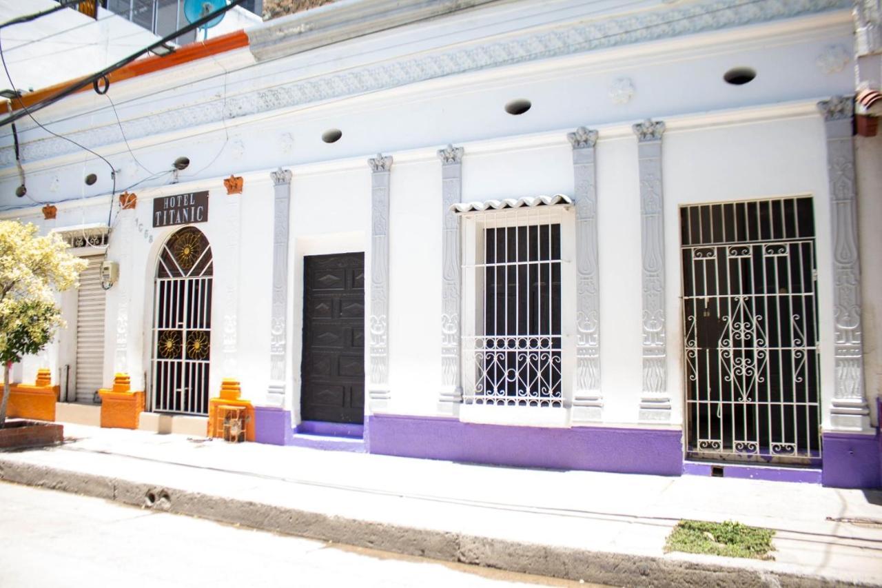 Hotel Titanic Inn - Santa Marta (Magdalena)