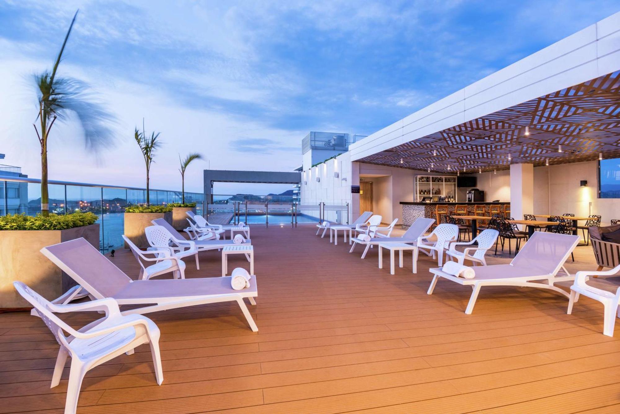 Hilton Garden Inn Santa Marta